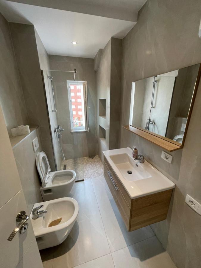טיראנה Downtown View Modern Apartment מראה חיצוני תמונה