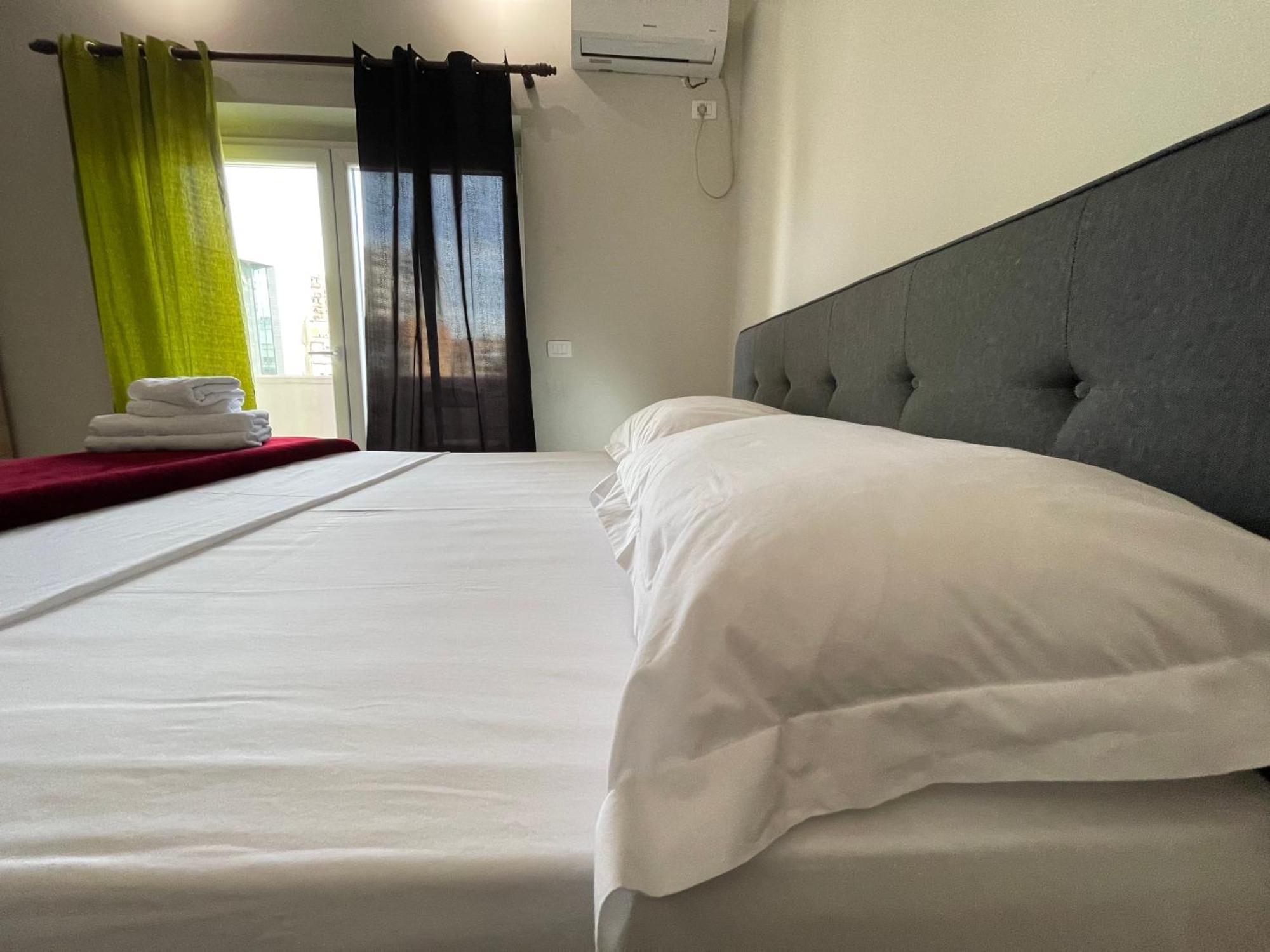 טיראנה Downtown View Modern Apartment מראה חיצוני תמונה