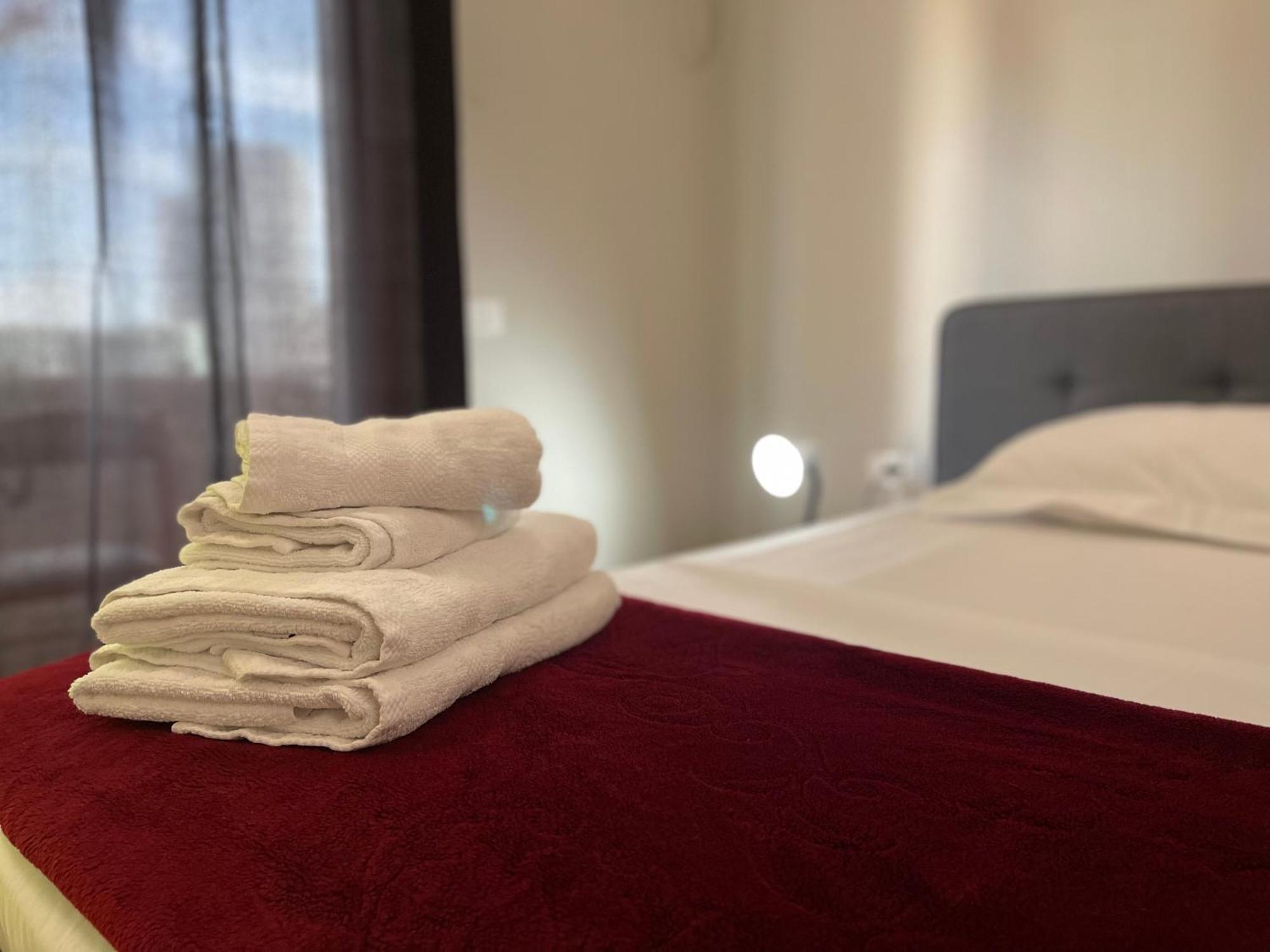 טיראנה Downtown View Modern Apartment מראה חיצוני תמונה